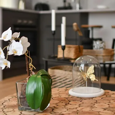 Apartment Chic 1br Location Newly Refurbished Paris