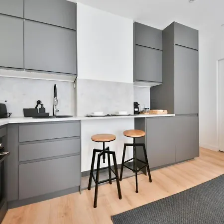 Apartment Chic 1br Location Newly Refurbished *